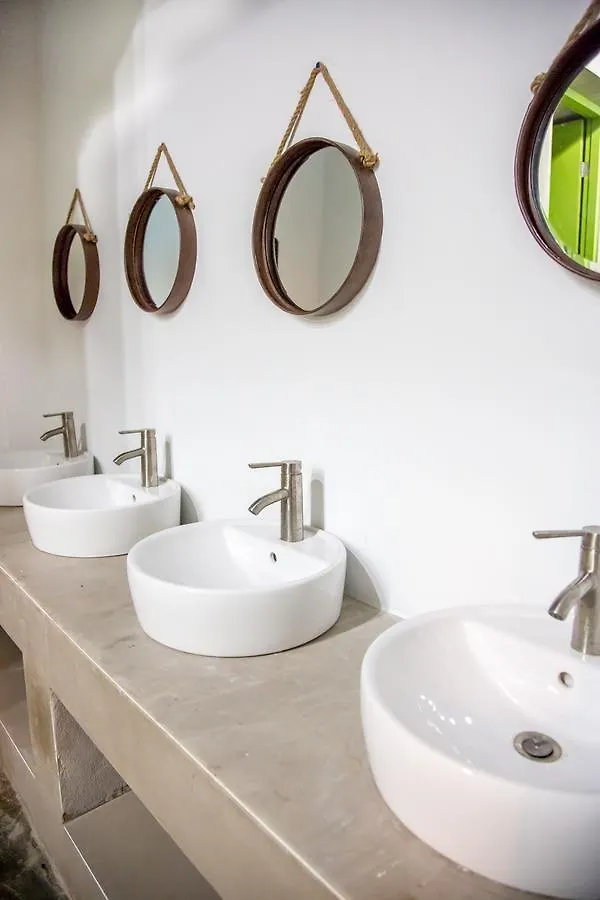 Hostal Nomada Urban Beach Hostel- Calle Loiza San Juan