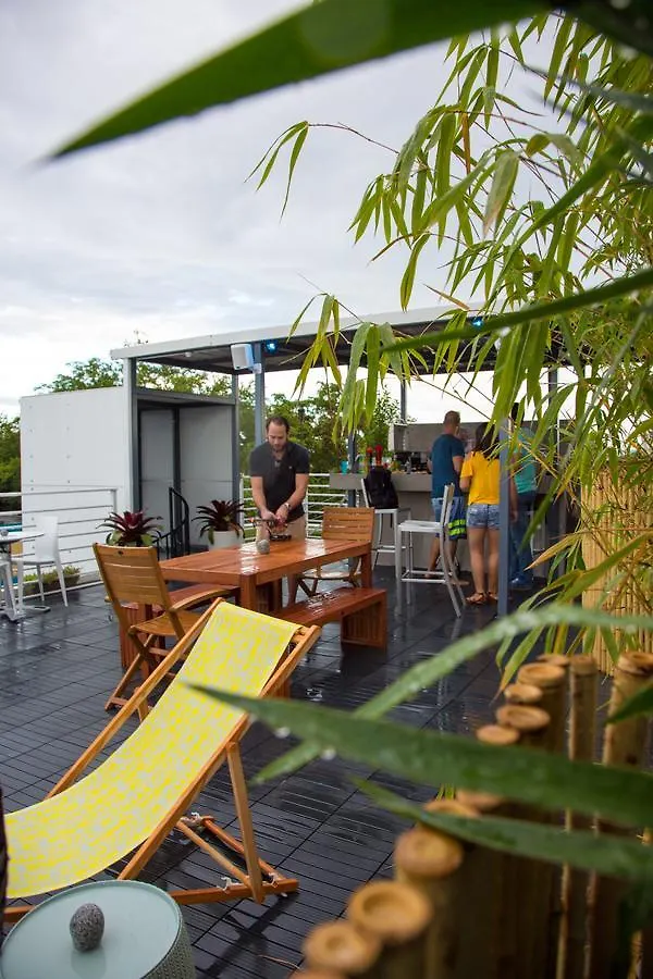 Hostal Nomada Urban Beach Hostel- Calle Loiza San Juan
